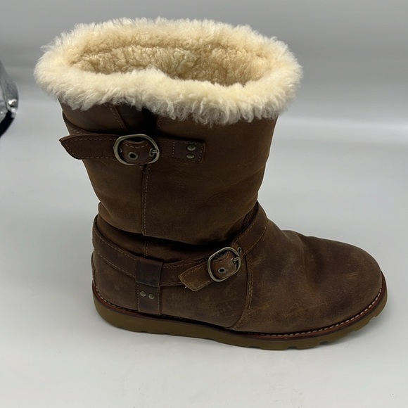 UGG - Australia Noira Chestnut Leather Buckle Pull On Sheepskin Boots Size 7 - Picture 6 of 15